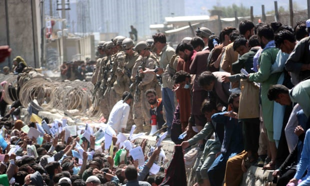 Đức, Pháp chấm dứt chiến dịch di tản tại Afghanistan, Anh vẫn tiếp tục (27/08/2021)